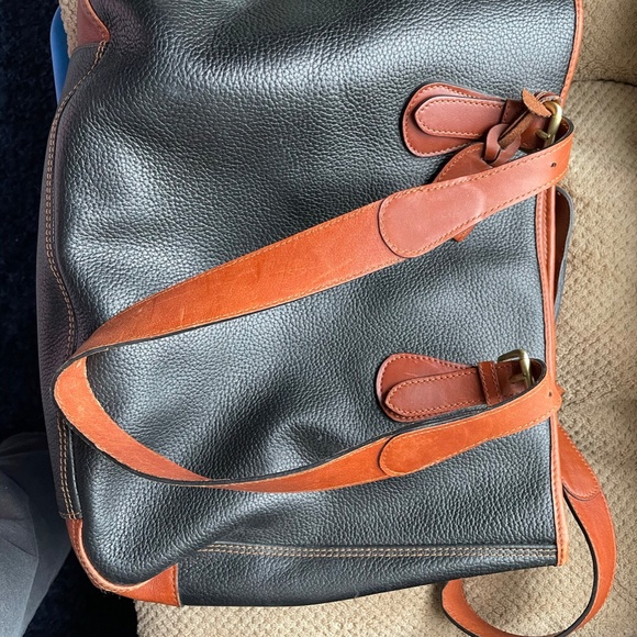 Liz Claiborne Ladies leather bag - Picture 4 of 4